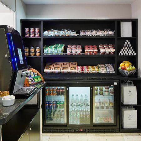 Delta Hotels By Marriott Cheshunt Broxbourne Bagian luar foto