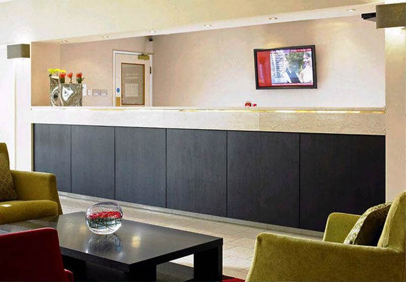 Delta Hotels By Marriott Cheshunt Broxbourne Bagian luar foto
