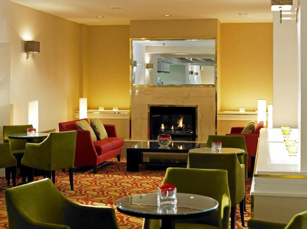 Delta Hotels By Marriott Cheshunt Broxbourne Bagian luar foto