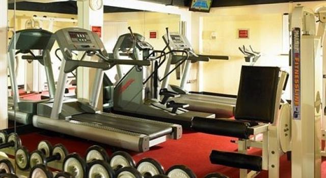 Delta Hotels By Marriott Cheshunt Broxbourne Bagian luar foto